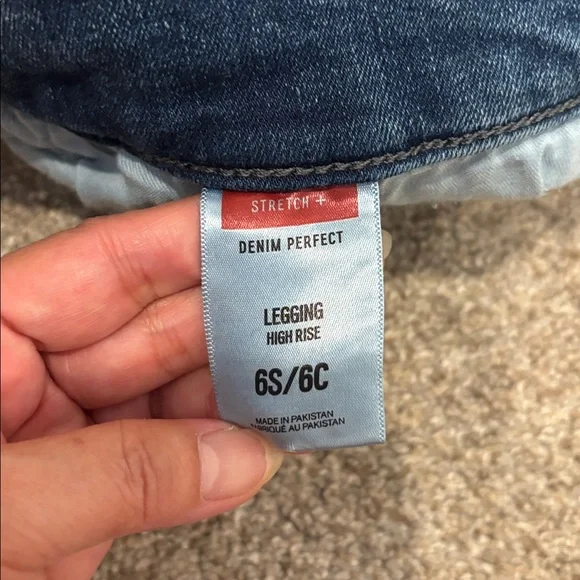 Express Classic Blue high rise skinny jeans - Picture 4 of 4